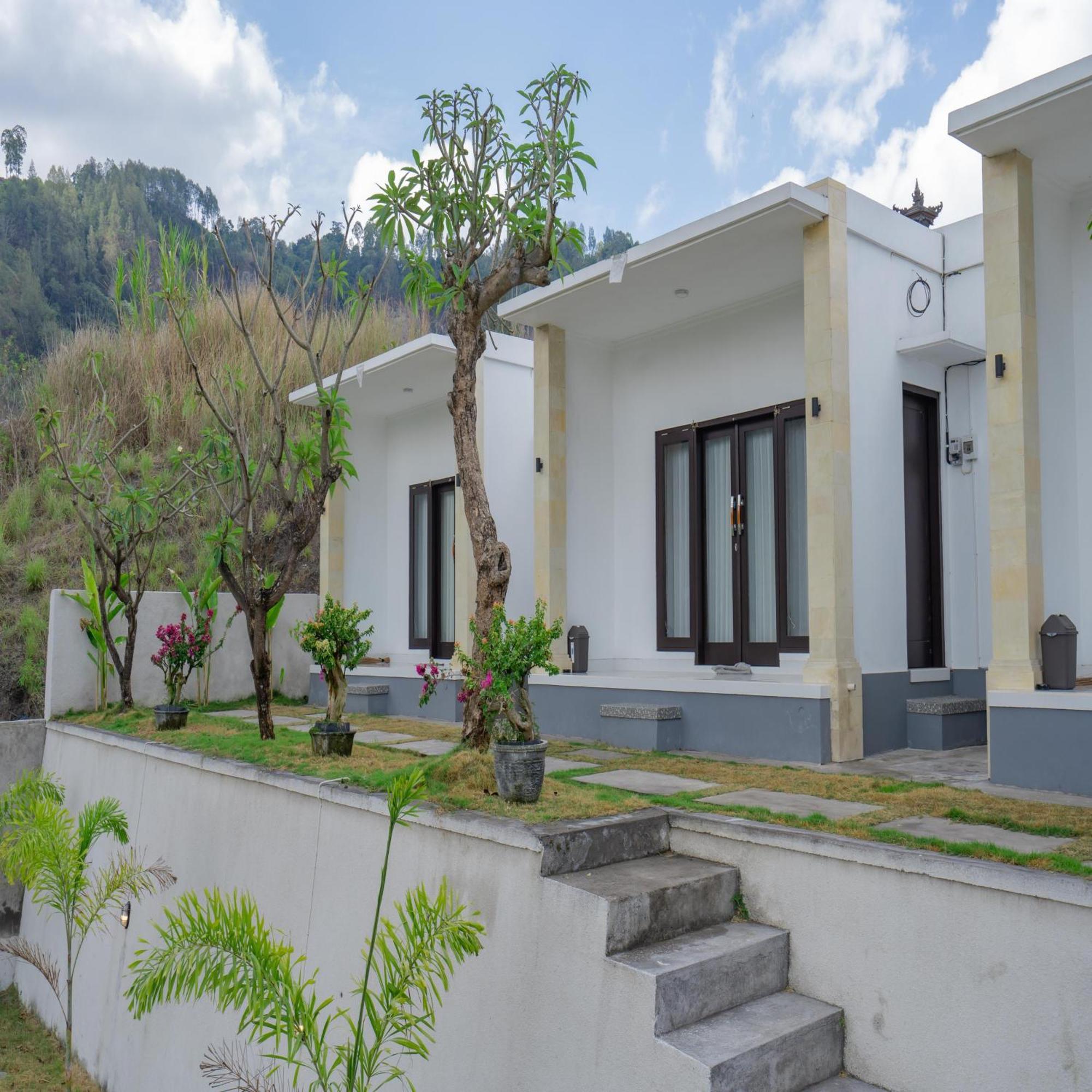 Batur Kencana Villa Mitra Reddoorz Baturaja  Eksteriør billede